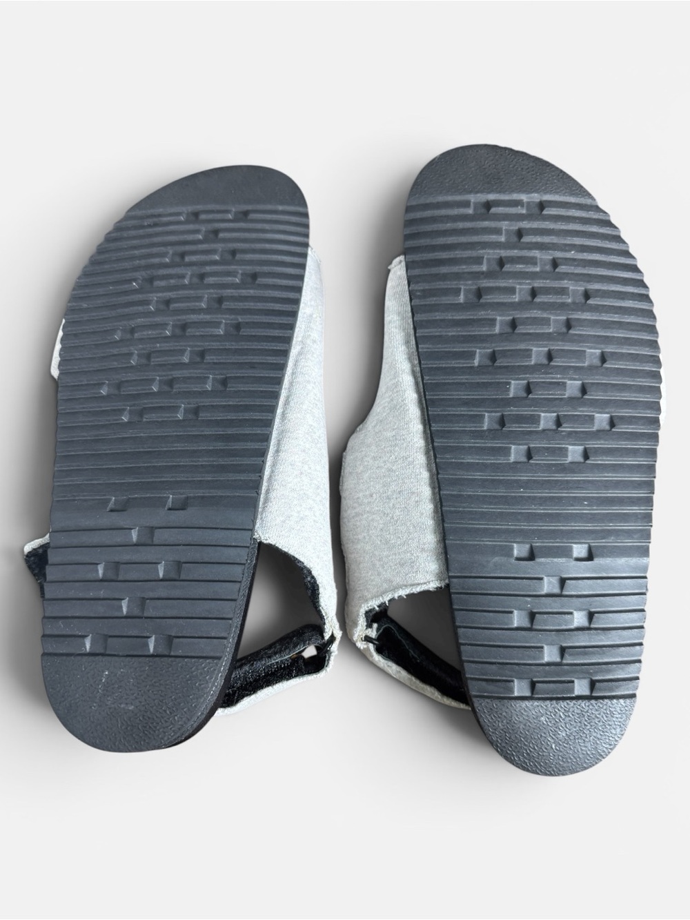ROAM Touch Adjustable Strap Puffy Jersey Sandals Grey Size 40 - Picture 5 of 9